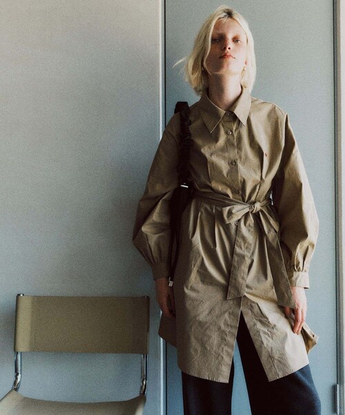 VIS（ビス）の「【POLO BCS】VIS別注ウエストタックフレアワンピース/WEB限定（ワンピース・レディース・ホワイト系/ベージュ/ブルー系・F）」の2枚目の写真