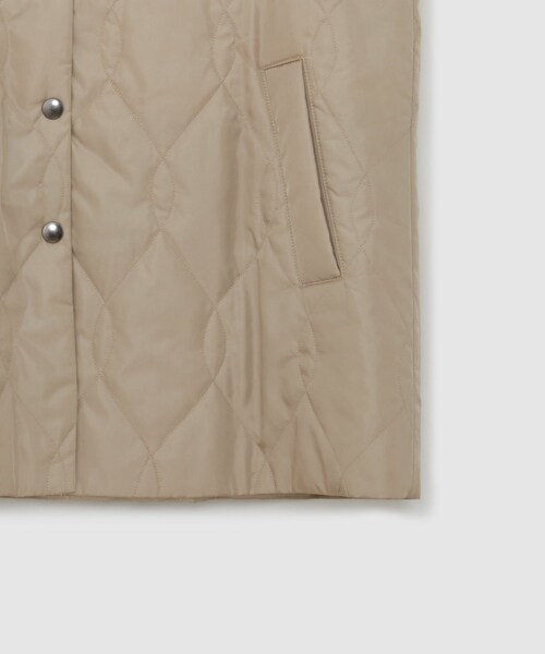 ROPE'(ロペ)の「【Mizuno for ROPE'】ライナー付き ギャザーマウンテンパーカー(マウンテンパーカー・レディース・ブラック/ベージュ・36/38)」の18枚目の写真