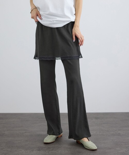 ADAM ET ROPE'（アダムエロペ）の「【Angie La La for SALON】GENTLE intimate レギンススカート（その他パンツ・レディース・チャコール/ホワイト・F）」の5枚目の写真