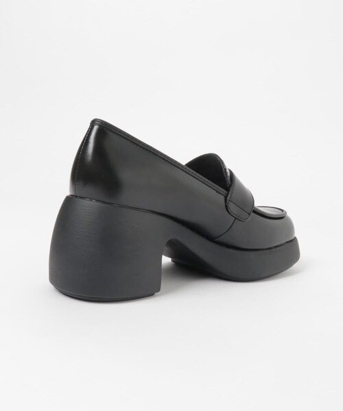 THE GOODLAND MARKET（ザグッドランドマーケット）の「CAMPER　Thelma（ローファー・レディース・10.BLACK/13.OFF・37/38/39）」の17枚目の写真