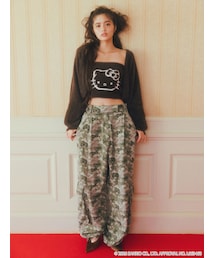 CALNAMUR | 【HELLO KITTYコラボ】カモフラワークパンツ(その他パンツ)