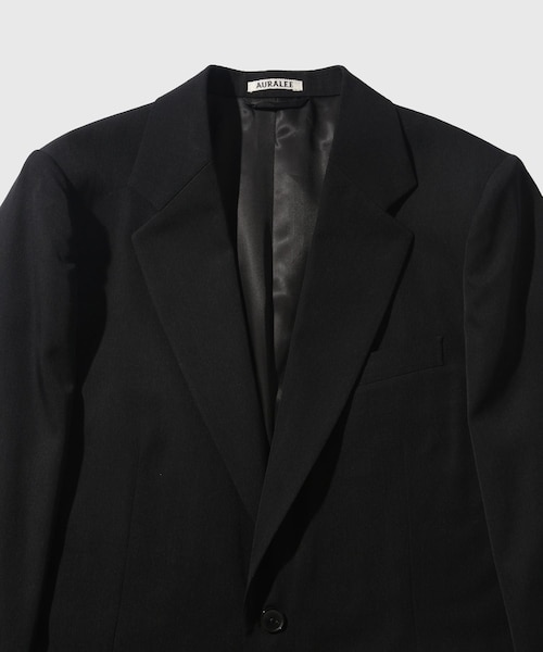 ADAM ET ROPE'(アダムエロペ)の「【AURALEE/オーラリー】LIGHT WOOL MAX GABARDINE JACKET(テーラードジャケット・メンズ・ブラック/ブラウン・3/4/5)」の8枚目の写真
