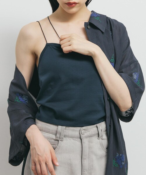 KBF（ケイビーエフ）の「アシンメトリーカップ付キャミ（キャミソール・レディース・OFF/NAVY/BLACK・one）」の4枚目の写真