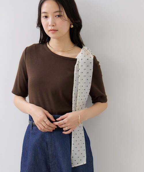 VIS(ビス)の「肩リボンTシャツ(Tシャツ/カットソー・レディース・ブラック/キナリ/ダークブラウン/サックス・F)」の22枚目の写真