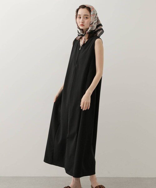 SENSE OF PLACE by URBAN RESEARCH（センスオブプレイスバイアーバンリサーチ）の「ZIPVネックカットワンピース（ワンピース・レディース・GRAY/BLACK/BEIGE・COMPACT/one）」の7枚目の写真