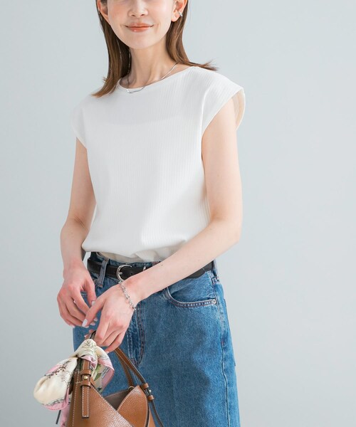 URBAN RESEARCH ROSSO（アーバンリサーチロッソ）の「汗染防止 フレンチリブTシャツ（Tシャツ/カットソー・レディース・OFF/CHARCOAL/GREIGE/SAX・Free）」の8枚目の写真