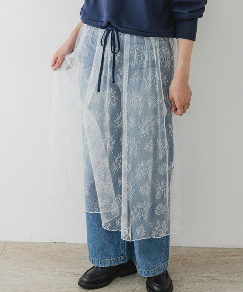 URBAN RESEARCH ROSSO（アーバンリサーチロッソ）の「F by ROSSO　チュールレースレイヤードスカート（スカート・レディース・WHITE/BLACK・FREE）」の4枚目の写真