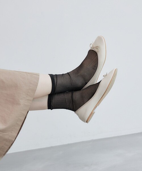 ROPE' PICNIC（ロペピクニック）の「シアーラメソックス（ソックス/靴下・レディース・ブラック/ホワイト系/ローズピンク/シルバー/グリーン系/ピンク・F）」の2枚目の写真