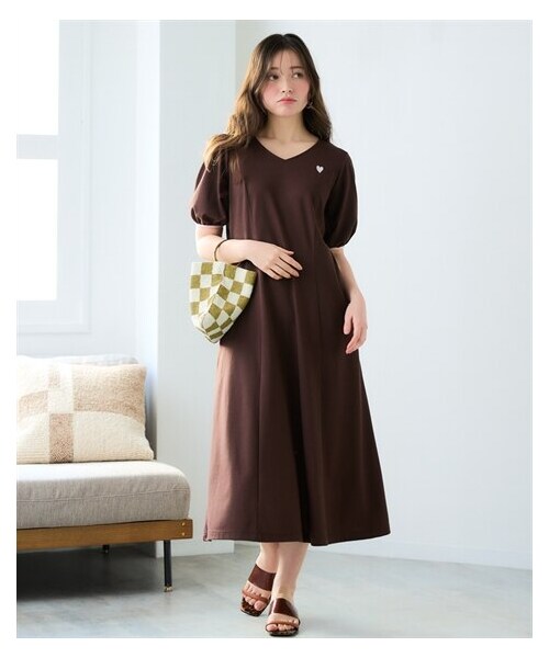 nissen（ニッセン）の「4/3AM11:00販売開始【Yukiさんコラボ】ハート刺しゅうカノコロングワンピース＜大きいサイズ有＞（ワンピース・レディース・ブラウン/黒・M/L/LL/3L/4L/5L/6L）」の15枚目の写真