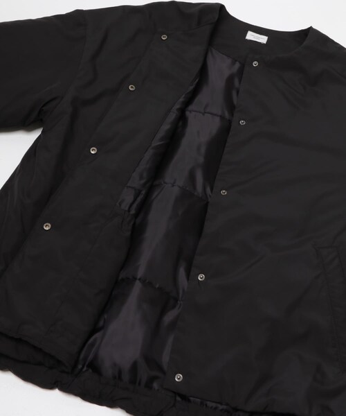 URBAN RESEARCH DOORS(アーバンリサーチドアーズ)の「『UR TECH』撥水ポケッタブル中綿ブルゾン(ブルゾン・レディース・GREIGE/CHARCOAL/BLACK・Free)」の15枚目の写真