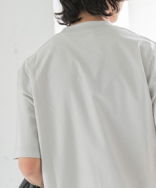 URBAN RESEARCH DOORS（アーバンリサーチドアーズ）の「FORK&SPOON　TEC LINEN T-SHIRTS（Tシャツ/カットソー・メンズ・BLACK/LIGHT GRAY/DARK BLUE・4/5）」の19枚目の写真