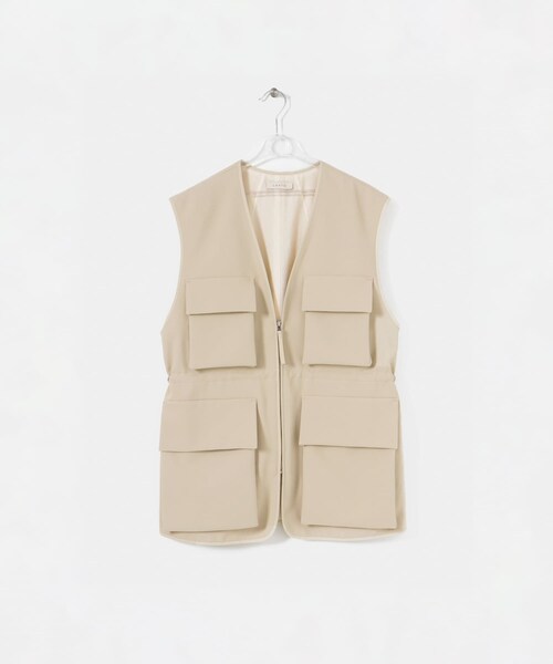 LAATO（ラート）の「PIPING POCKET VEST（ベスト・レディース・クリーム/アスファルト・Free）」の3枚目の写真