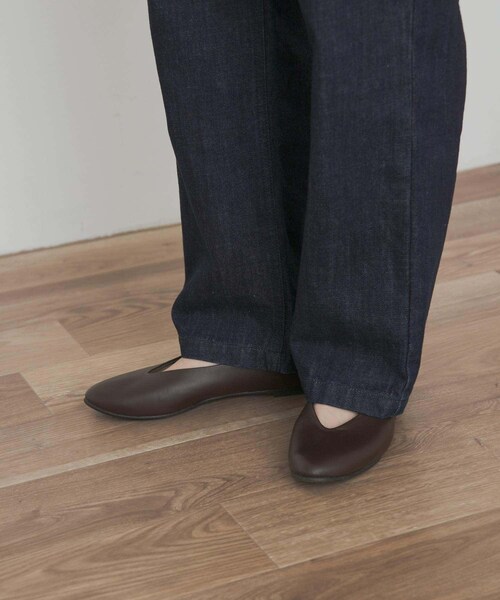 URBAN RESEARCH DOORS(アーバンリサーチドアーズ)の「Vカットパンプス(パンプス・レディース・BLACK/BROWN・35/36/37/38)」の18枚目の写真