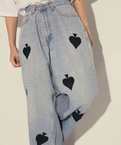 URBAN RESEARCH(アーバンリサーチ)の「TanC TOKYO W.SPADE PATCH BUGGY REMAKE DENIM(デニムパンツ・レディース・BLUE1/BLUE2/BLUE3/BLUE4・28/30)」の6枚目の写真