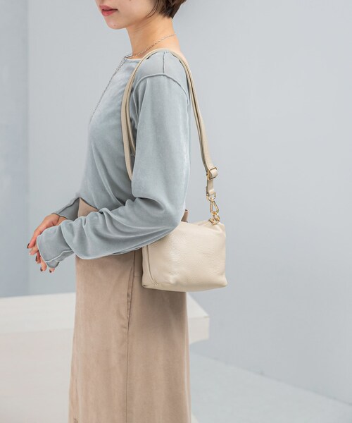 URBAN RESEARCH ROSSO（アーバンリサーチロッソ）の「AULENTTI　BAG（ハンドバッグ・レディース・BEIGE/NERO/BRUCIATO・-）」の16枚目の写真