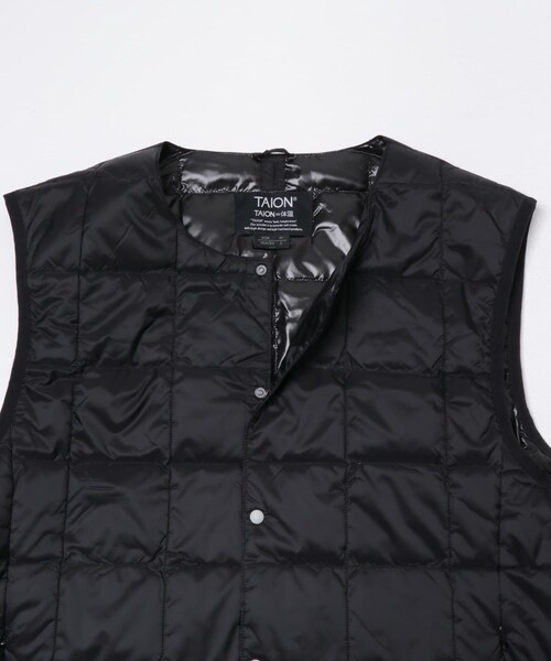 ITEMS URBANRESEARCH（アイテムズ アーバンリサーチ）の「TAION　CrewNeck Button Down Vest（その他アウター・メンズ・BLK/CHA/D.BROWN/KHK/NVY・M/L/XL）」の14枚目の写真