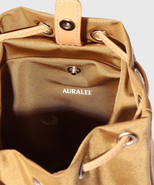 ADAM ET ROPE'（アダムエロペ）の「【AURALEE/オーラリー】CORDURA NYLON SMALL SHOULDER BAG MADE BY AETA（ショルダーバッグ・メンズ・ブラック/ブラウン・F）」の10枚目の写真