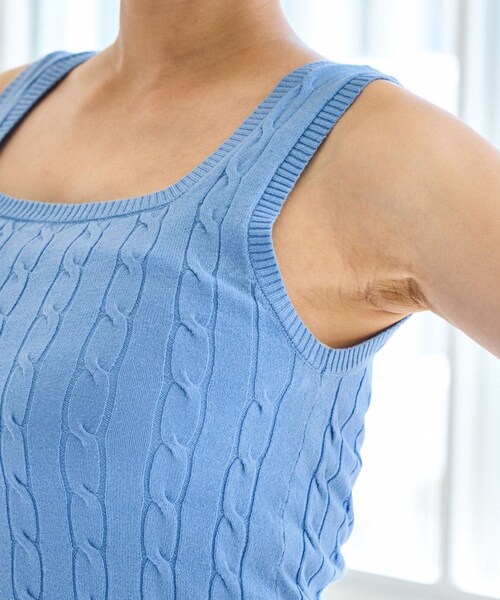 VIS（ビス）の「【前後2WAY】ケーブルニットタンクトップ（タンクトップ・レディース・チャコール/ベージュ/サックス・F）」の21枚目の写真
