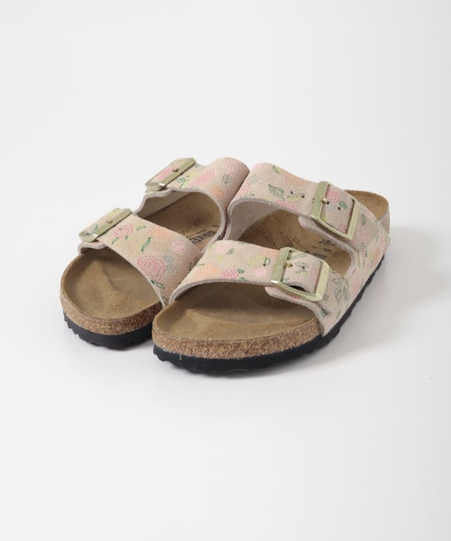 URBAN RESEARCH DOORS(アーバンリサーチドアーズ)の「『別注』BIRKENSTOCK×DOORS ARIZONAFLOWER(サンダル・レディース・SANDCASTLE/BLUE・35/36/37/38)」の4枚目の写真