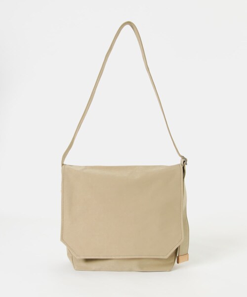 URBAN RESEARCH(アーバンリサーチ)の「Hender Scheme FLAP SHOULDER SMALL(ショルダーバッグ・メンズ・Black/Beige/Khaki・Free)」の2枚目の写真