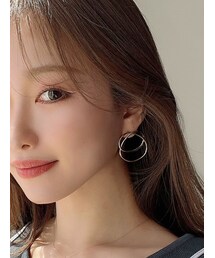 ダブルツイストピアス