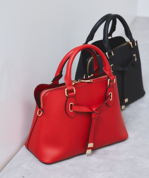 VIS（ビス）の「フロントタイ ブガッティ型ボストンバッグ/2WAY（ボストンバッグ・レディース・ブラック/ベージュ系/レッド・F）」の9枚目の写真