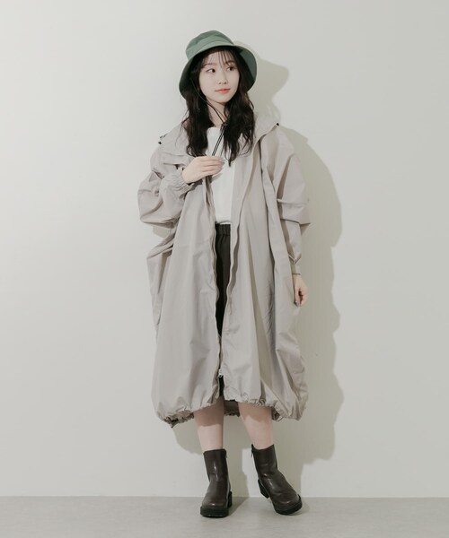 SMELLY（スメリー）の「『WEB限定』because　Mods Poncho（レインコート/ポンチョ・レディース・MNT/GRY・One）」の2枚目の写真