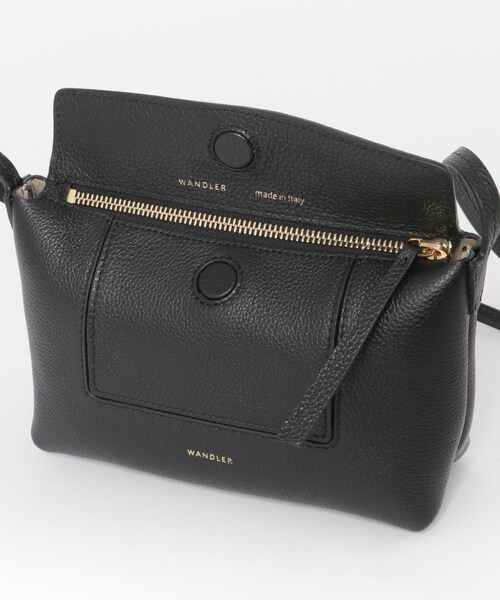 URBAN RESEARCH ROSSO（アーバンリサーチロッソ）の「WANDLER　Penelope Slouch Mini（ショルダーバッグ・レディース・BlackCrust/OliveCrust・-）」の8枚目の写真