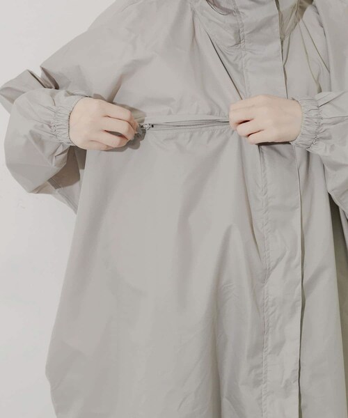 SMELLY（スメリー）の「『WEB限定』because　Mods Poncho（レインコート/ポンチョ・レディース・MNT/GRY・One）」の10枚目の写真