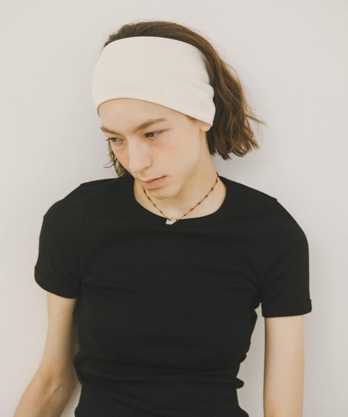 URBAN RESEARCH(アーバンリサーチ)の「decor『デコール』 Wide Hairband(ヘアバンド・レディース・CHARCOAL/BLACK/BROWN/OFF/BURGUNDY/SAX・-)」の8枚目の写真