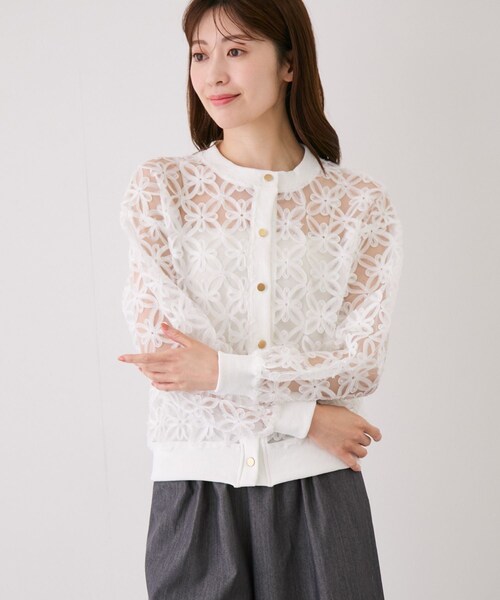 Jayro(ジャイロ)の「フラワー刺繍シアーブルゾン(ブルゾン・レディース・ブラック/ホワイト/ホワイト系・F)」の11枚目の写真