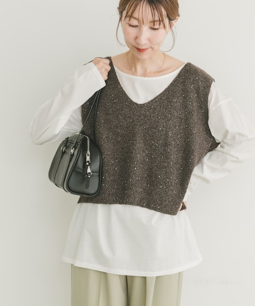 ITEMS URBANRESEARCH(アイテムズ アーバンリサーチ)の「スパンコールVネックニットベスト(ニット/セーター・レディース・BRN/WHT/BLK・FREE)」の3枚目の写真