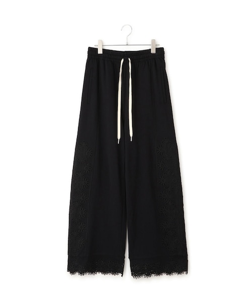 ADAM ET ROPE'(アダムエロペ)の「フラワーエンブロイダリースウェットパンツ(その他パンツ・レディース・ブラック/オフホワイト・36/38)」の3枚目の写真