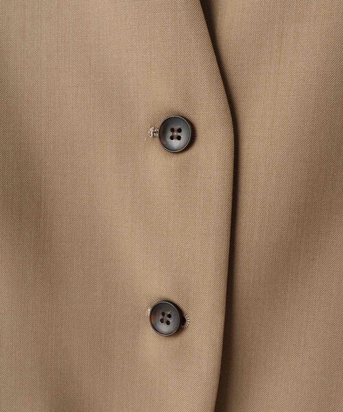 ADAM ET ROPE'（アダムエロペ）の「【EMOELLE】スリットネックハーフスリーブジャケット（ノーカラージャケット・レディース・ブラック系/ベージュ・F）」の18枚目の写真