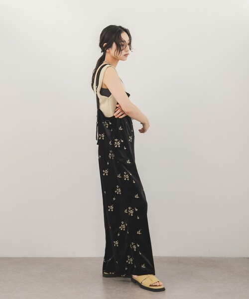 KBF（ケイビーエフ）の「ベロアサロペット（つなぎ/オールインワン・レディース・BLACK/BLACK刺繍/NAVY刺繍・One）」の8枚目の写真