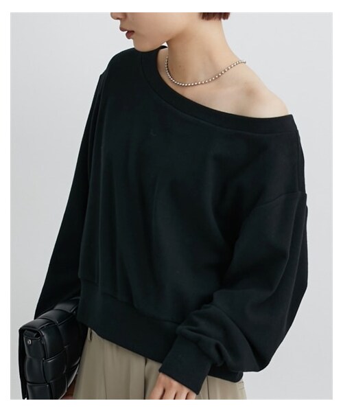 nissen（ニッセン）の「オフショルスウェットトップス（スウェット・レディース・赤/杢グレー/黒/オフホワイト・S/M/L/LL）」の18枚目の写真