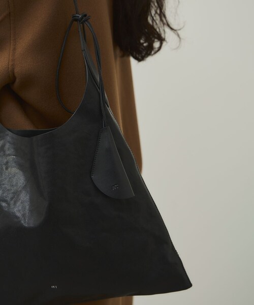 ADAM ET ROPE'(アダムエロペ)の「【PFT】Comb Motif Charm(その他小物・レディース・ブラック・F)」の7枚目の写真