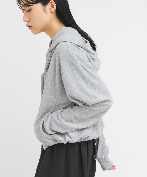 KBF（ケイビーエフ）の「リングドットパイルフーディー（パーカー・レディース・IVORY/TOP GRAY/KHAKI・One）」の15枚目の写真