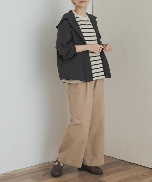 URBAN RESEARCH DOORS(アーバンリサーチドアーズ)の「『UR TECH MoLight』撥水UVカットフードジャケット(テーラードジャケット・レディース・CHARCOAL/BLACK・M)」の21枚目の写真