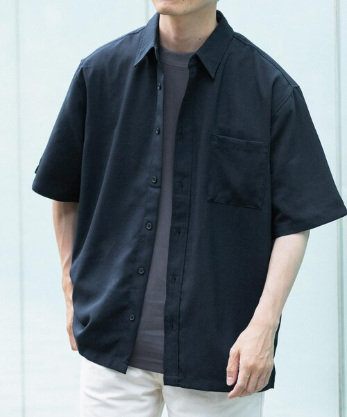 ITEMS URBANRESEARCH(アイテムズ アーバンリサーチ)の「『接触冷感/吸水速乾/イージーケア/UVカット』クイックドライリネンタッチ半袖シャツ(シャツ/ブラウス・メンズ・BLK/CHA/BEG/OLV・M/L)」の8枚目の写真