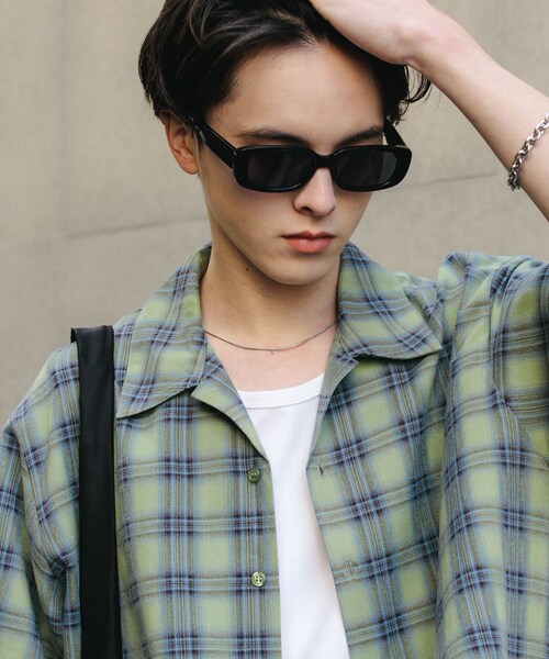 SENSE OF PLACE by URBAN RESEARCH（センスオブプレイスバイアーバンリサーチ）の「スクエアサングラス（メガネ・メンズ・BLACK/BLK×BLU・one）」の3枚目の写真