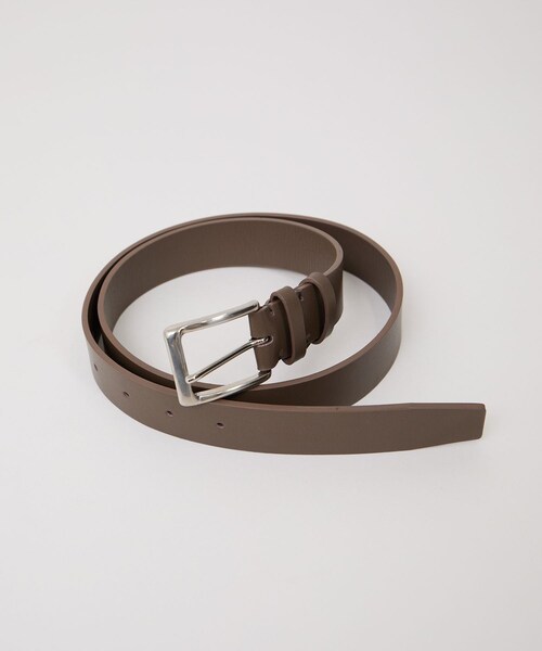 ADAM ET ROPE'（アダムエロペ）の「【W S（ドゥーブル）】レザースクエアバックルベルト（ベルト・レディース・ブラック/ベージュ系・F）」の11枚目の写真