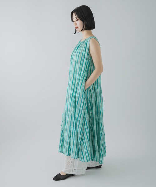 THE GOODLAND MARKET（ザグッドランドマーケット）の「FANAKA　プリントノースリーブドレス（ワンピース・レディース・ブラック/グリーン・Free）」の21枚目の写真