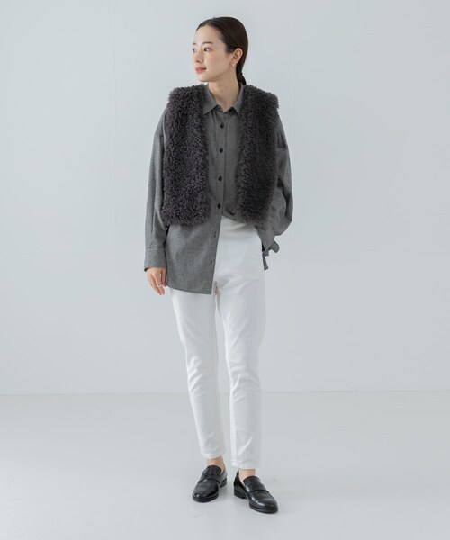 URBAN RESEARCH（アーバンリサーチ）の「『4サイズ展開』テーパードチノパンツ（チノパンツ・レディース・ブラック/オリーブ/キャメル/カーキ/ベージュ/ネイビー/オフ/ダークブラウン・XS/S/M/L）」の14枚目の写真