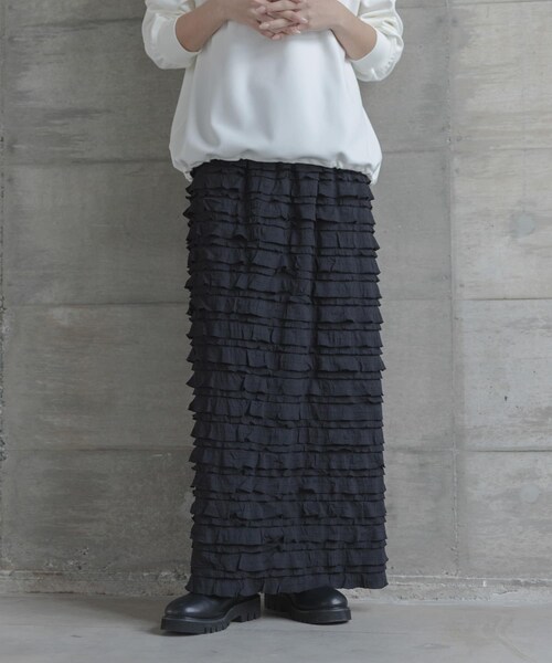 URBAN RESEARCH Sonny Label（アーバンリサーチサニーレーベル）の「カットフリルナロースカート（スカート・レディース・ブラック・TALL/34/36/38）」の2枚目の写真