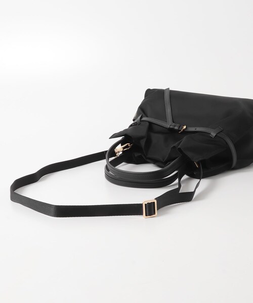 URBAN RESEARCH ROSSO（アーバンリサーチロッソ）の「VIOLAd’ORO　ナイロンドロストトートM（トートバッグ・レディース・BLKBLK/TAUPEBLK・M）」の7枚目の写真