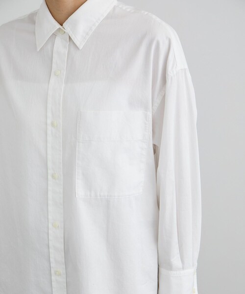 ADAM ET ROPE'(アダムエロペ)の「オーバーダイコットンサテンシャツ(シャツ/ブラウス・レディース・ホワイト/サックス・F)」の22枚目の写真