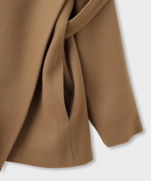 ROPE'(ロペ)の「【一部店舗限定】【REALM(レルム)】SHAWL COLLAR HALF COAT|ショートコート 26AW(ステンカラーコート・レディース・ベージュ/グレー・38)」の16枚目の写真