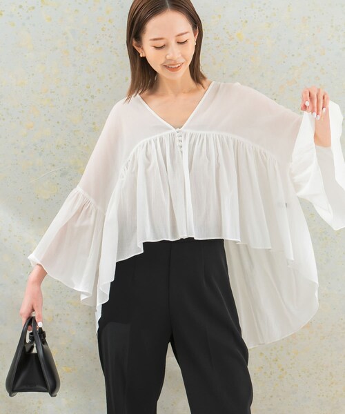URBAN RESEARCH ROSSO（アーバンリサーチロッソ）の「ボリュームギャザーブラウス（シャツ/ブラウス・レディース・white/matcha・FREE）」の5枚目の写真