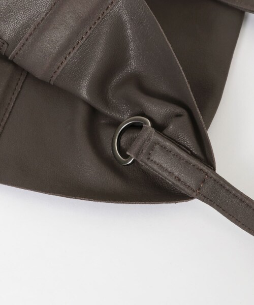 URBAN RESEARCH（アーバンリサーチ）の「Morphee　3WAY MEDIUM TOTE（トートバッグ・メンズ・GREIGE/BLACK/CAMEL/DARK CHOCO・FREE）」の16枚目の写真